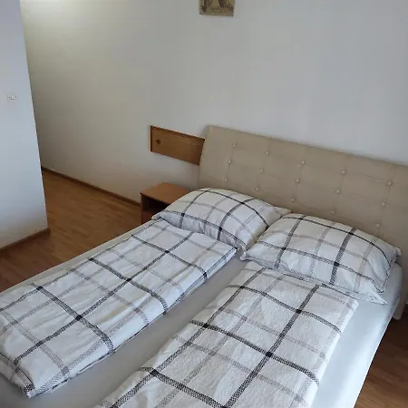Hotel AA *